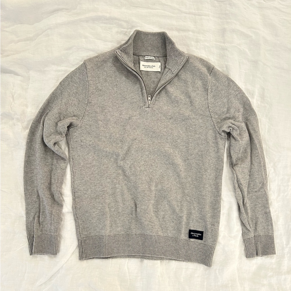 Abercrombie & Fitch Light Gray Quarter-Zip Sweater